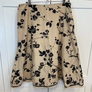 WHBM White House Black Market Sz 8 Silk Tan Black A-Line Midi Skirt Floral